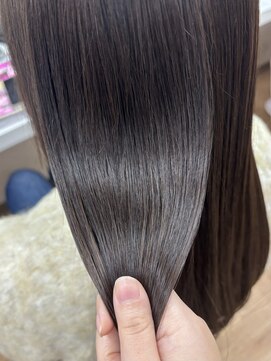 ショコラブラウン