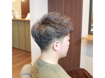 バーバープレイス チクシ(BARBER PLACE chikushi)の写真/【カット技法】