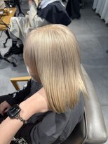 ヌー ノエラ(nu Noella) White beige。イエベさん向けの肌馴染み【山本】6/3