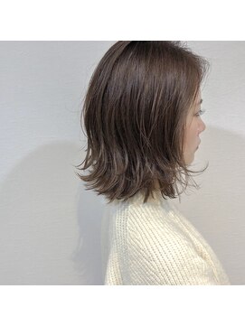 コマド(Comado) 外ハネレイヤー×ボブ