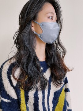 アヴァンセ サニー美容室 イヤリングカラー × グレージュ