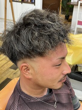 ケーズ(K'z) 2ブロツイスト+スキンフェード