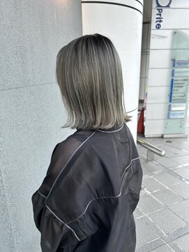 クーヘアー(coohair) ハイライトグラデーションカラー×外ハネボブ