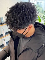 アイズ 海老名(AIZU)&nbsp;波巻きパーマ　マッシュ　メンズパーマ　眉毛　メンズカット