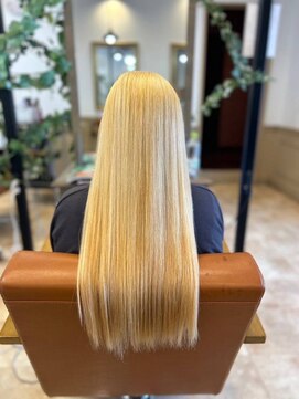 クロエバイラヴィズム 石山店(CLOE by LUVISM) ブロンドカラー