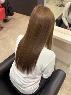 エマビビット 港店(EMA VIVID) ブリーチなしオリーブベージュ