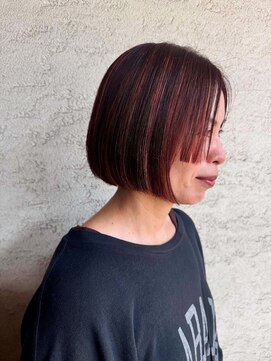 ルシュ(Leshu) ステップカット・ボブ