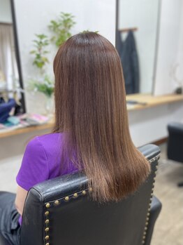 あっぷる美容室の写真/8000円以上のメニューご利用で髪質改善トリートメント無料☆持続性が1~2カ月ほどでモチがいいと好評♪