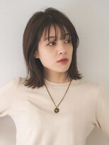 カームス(calms)&nbsp;ボブ　外ハネボブ　大人かわいい　レイヤーボブ　ベージュ