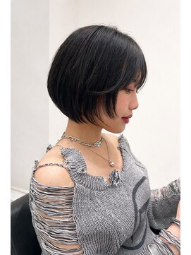 カルマ(KARMA) 顔まわりレイヤー×コンパクトショート