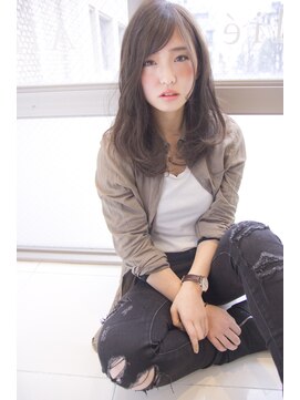 アリエ(Allie) 【Allie】サファイアアッシュ×ふんわりセミロング