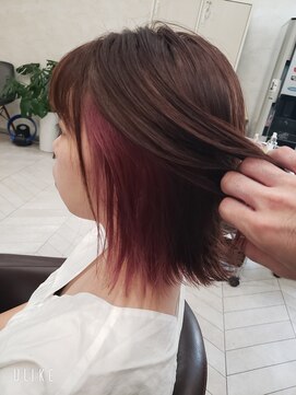 ヘアメイクガーデン(HairMake GARDEN) インナーカラー×ピンクアッシュ