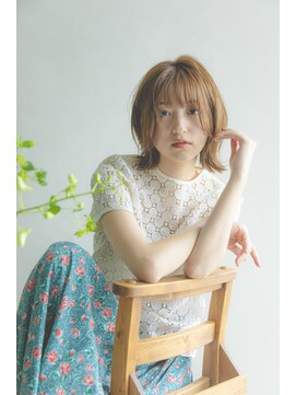 ページボーイ美容室 柔らかく動くミディアムレイヤー