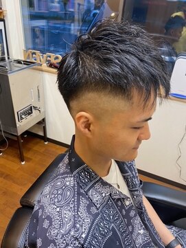 バーバーアンドスパ セブン(SEVEN) フェードスタイル