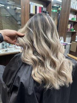 ラフ(LAFF) #黒髪#ボブルフ#ネビージュ#小顔#ワンレン