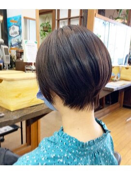 ベル(BELL) ツヤ感ショートボブ【BELL用賀/桜新町】