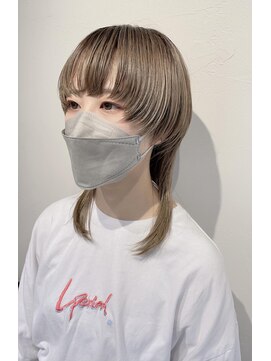 テトラ バイ ネオリーブ 横浜西口店(tetra by neolive) 横浜★クラゲウルフのシルバーベージュ