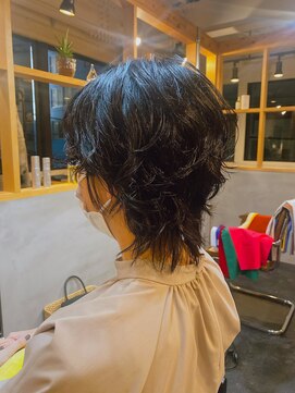 イジュ(iju) マッシュウルフパーマ