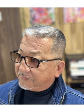 ピシャッとニ代目銀二郎 アイパー【広島/理容室/古民家バーバー二代目銀二郎】