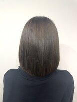 ヘアープロデュース ラピセット 松山(Lapset)&nbsp;20代30代40代アッシュグレージュナチュラルボブ切りっぱなし