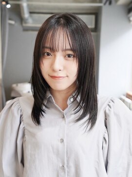 オルセン(OLSEN) レイヤーカット/ハッシュカット/顔周り/ハイレイヤー/ミディアム