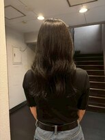 パーミル ヘア クマモト(permille ‰ hair Kumamoto) ブルーブラック×巻き髪