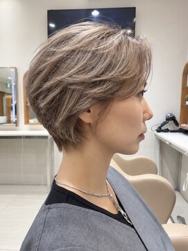 ピークアブー アヴェダ ギンザシックス(PEEK-A-BOO AVEDA GINZASIX) 白髪が目立たない大人ショート