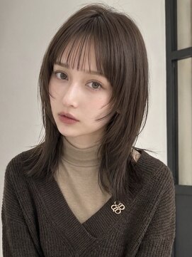 ユーフォリア 青山(Euphoria) ミディアムウルフレイヤーシースルーバンググレージュ青山