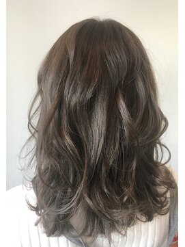 クルール バイ マーブル(COULEUR by Marble) 外国人風 フォギーグレージュ ハイライト