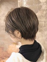 マギーヘア(magiy hair) [meyou] オリーブベージュ　ニュアンスコンパクトショート