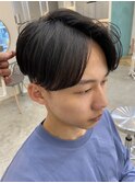 刈り上げマッシュセンターパートスタイル