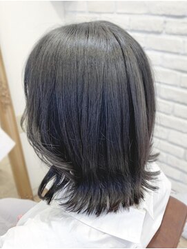 マジック(MAGIC) 【MAGIC 小名木】外ハネミディアムスタイル