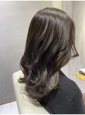 セミロング×オリーブブラウン