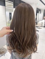 ステア ケース(stair case)&nbsp;白髪が少ない方向け♪ハイライトカラー