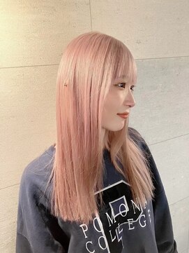 コワファーストナガサキシャンプーボーイ(COIFF1RST NAGASAKI SHAMPOO BOY) 長崎 ブリーチ2回 ホワイトピンク