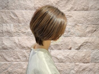 クォーターシーズンズ 茗荷谷(QUARTER SEASONS)の写真/骨格や服装のイメージから似合うショートヘアを提案*熟練したスタイリストにお任せください[茗荷谷]
