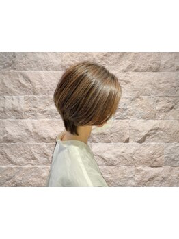 骨格や服装のイメージから似合うショートヘアを提案*熟練したスタイリストにお任せください[茗荷谷]