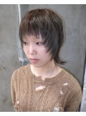 オリーブベージュ