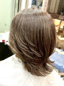 ヘアサロン ナヴィ 赤坂(NaVie AKASAKA) くびれボブレイヤー＋艶カラー