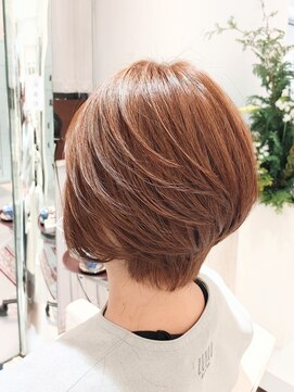 レブリィ ゼンコー 国領(Reverie ZENKO) ツヤ髪スタイル/フルカラー/小顔カット/トリートメント