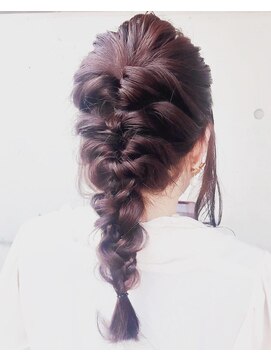 プラスワン 自由が丘(+ONE) 【＋ONE 自由が丘】編み下ろしアレンジ♪