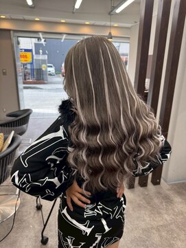 エミーバイモアムー(Emmie byMoremuu) 【Ryuki】グレージュ/エクステ/ハイライト