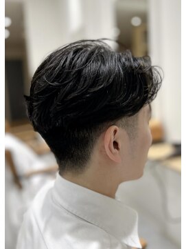 サム 横浜 大倉山(Sum) 刈り上げ/センターパート/刈り上げマッシュ/メンズカット