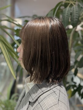 ピークアブー アヴェダ アトレ恵比寿(PEEK-A-BOO AVEDA) ボブ/外ハネ/顔周り/レイヤー/くびれ