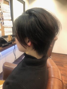 ヘアー サロン アットシュシュ(Hair Salon At'shushu) 小顔補正立体カットで大人の前下がりショート♪