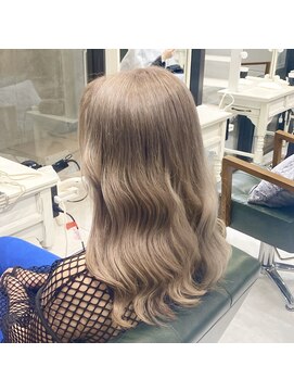 エイト プラット 渋谷2号店(EIGHT plat) ミルクティーベージュ ダブルカラー