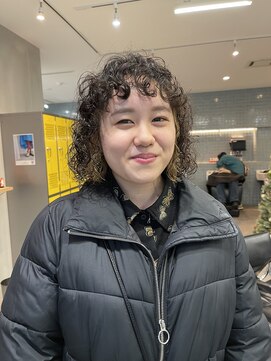 ナループロア ハチ(Nalu pu loa hachi) ボブパーマ/前髪パーマ/ハードパーマ/くるくるパーマ