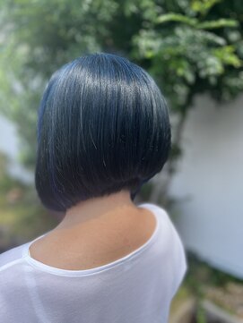 ピア(Pia) 前下がりボブ