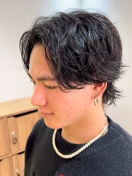 ダブル(W)の写真/人気の韓国スタイルもWにお任せ♪人気No.1メンズスペシャルカット＋眉カット/ON・OFFどちらも決まる！