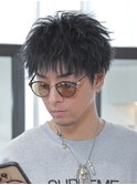 刈り上げスパイキーダウンバング